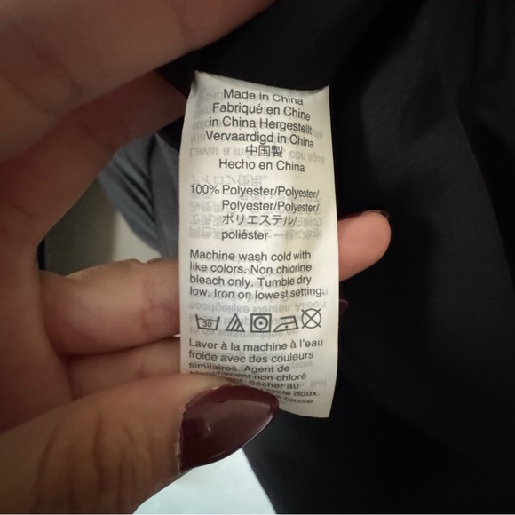 J. Crew V-Neck Button Front Satin Blouse Size 8 - Picture 12 of 15